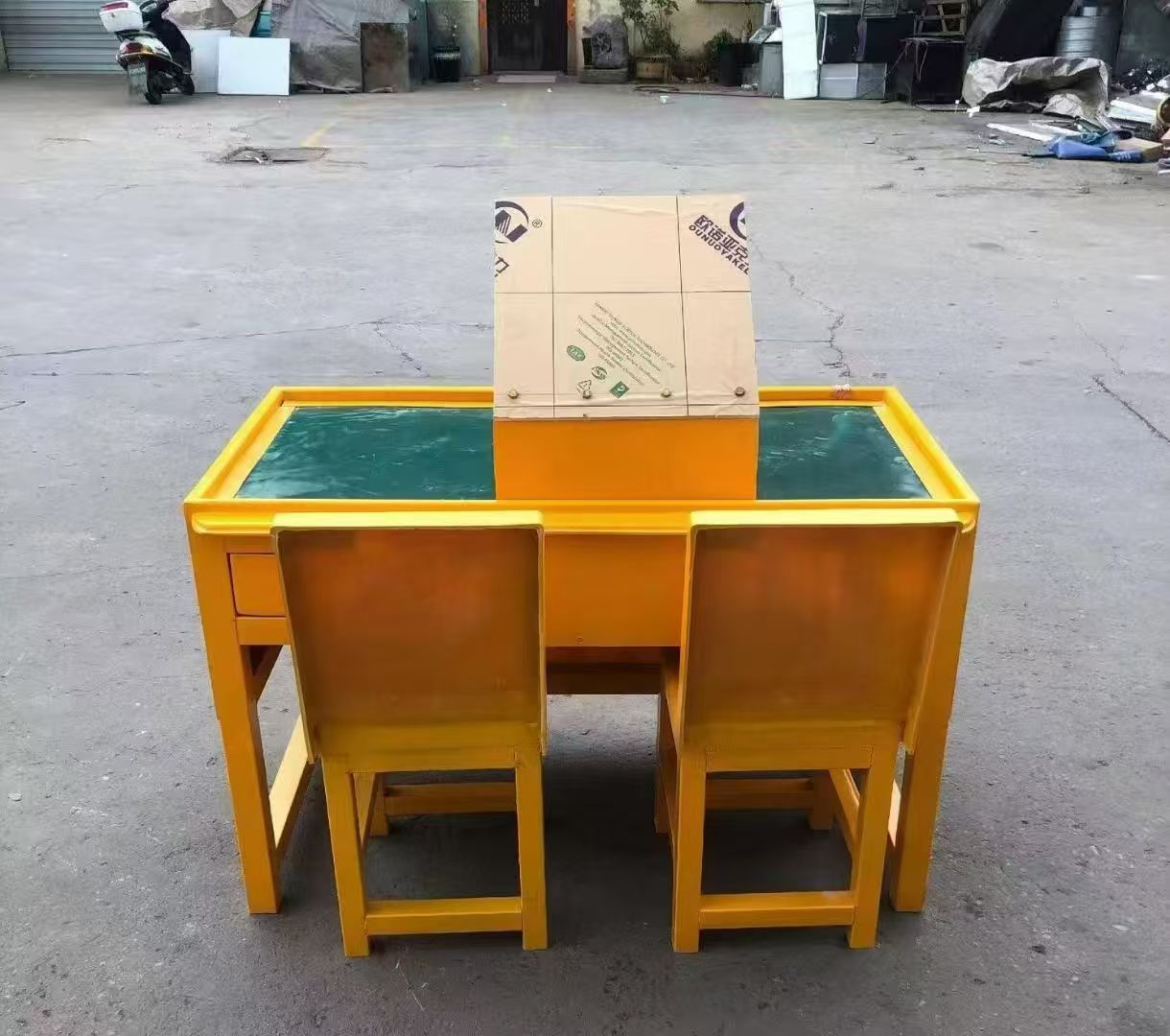 南和防静电导通桌井下煤矿火工品发放桌：危险品流转的安全守护者